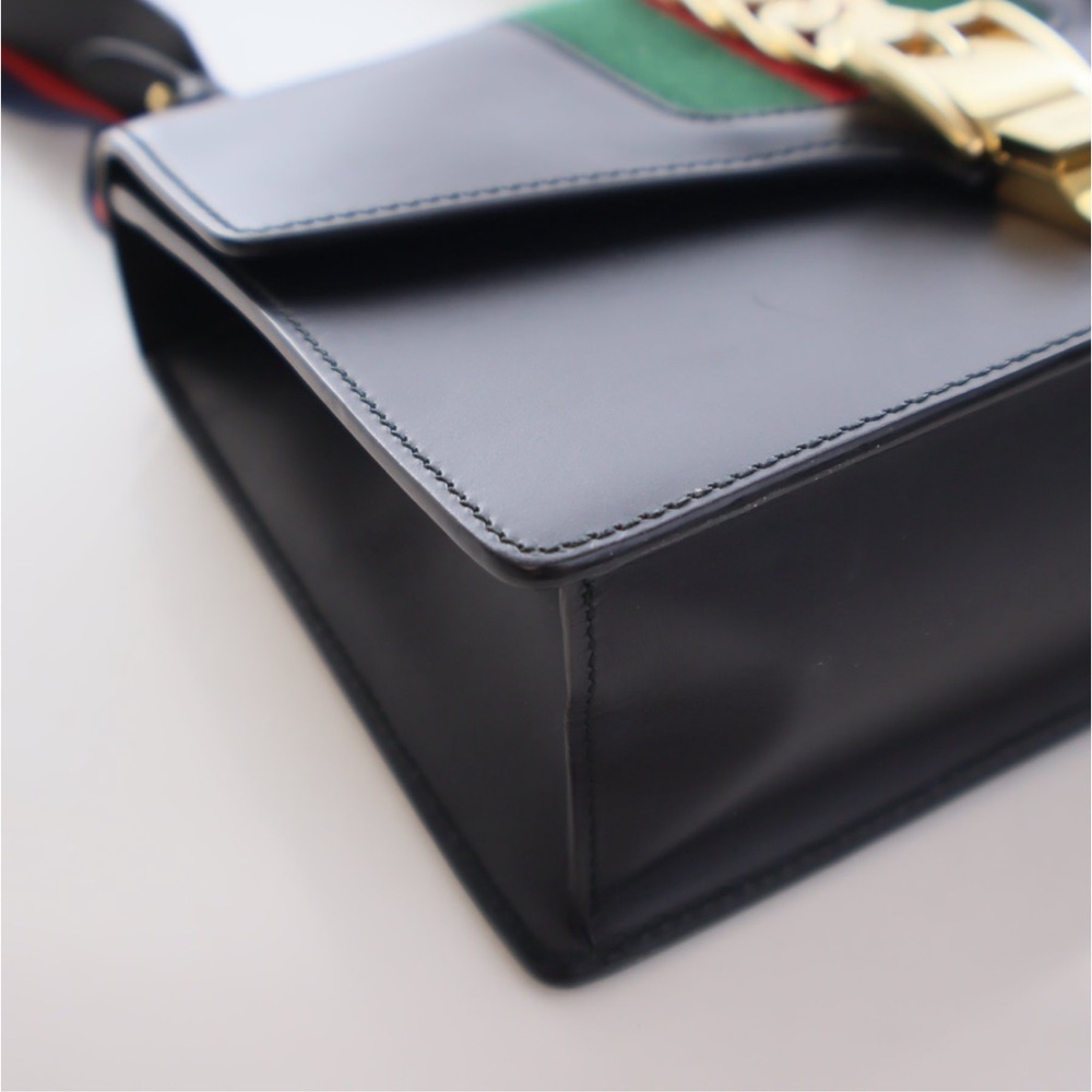 Gucci Sylvie Black and Green Shoulder Bag with Gold Accents - Picture 6 of 12
